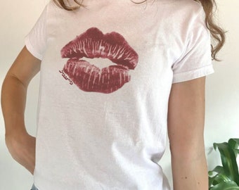 Trendy y2k Kiss Baby Tee