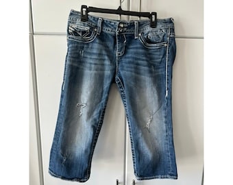 Vigoss The Dublin Capri Jeans Medium Wash Rhinestone Distressed Size 9/10