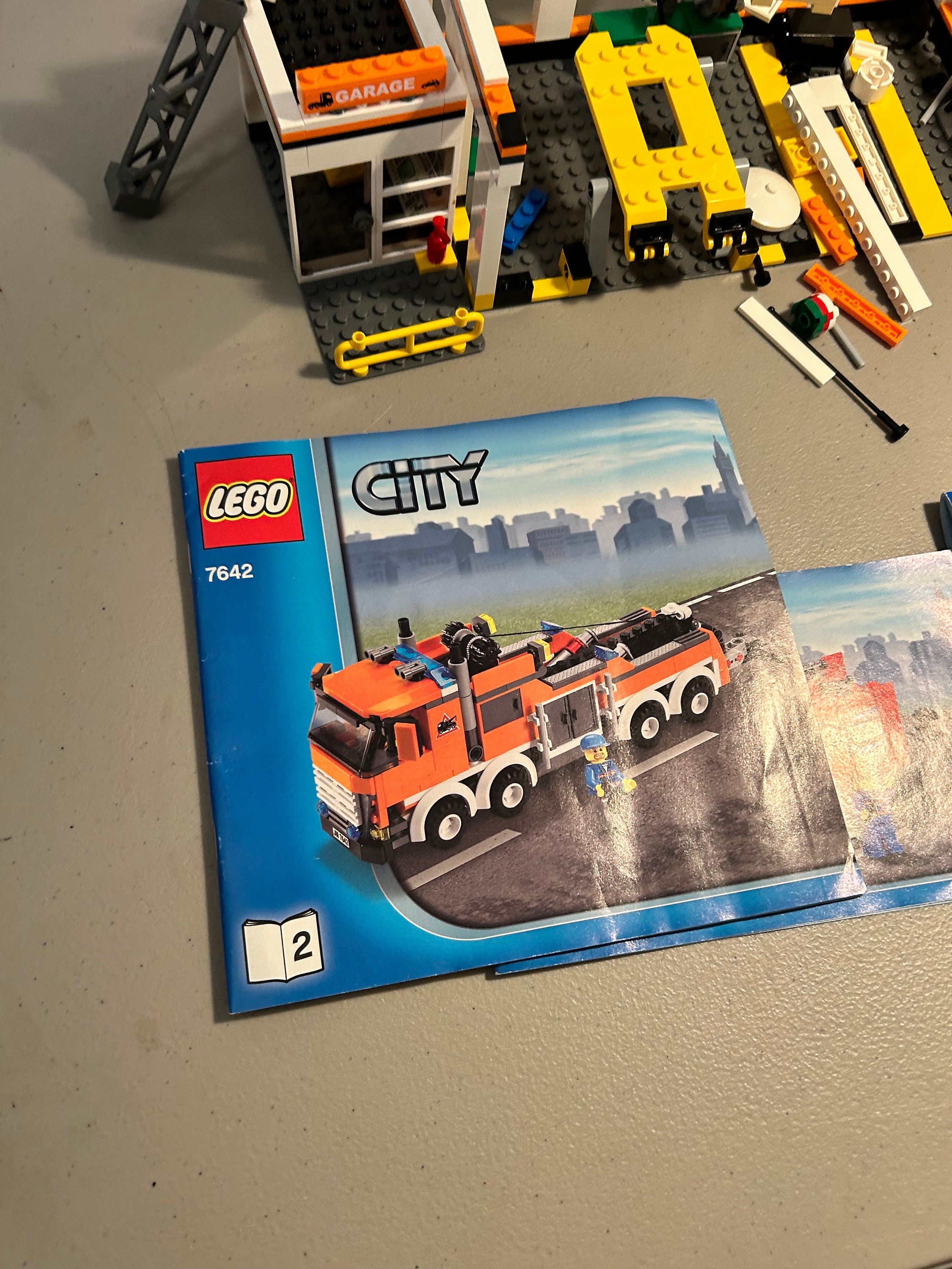 Lego 7642 Garage Complete Set Minifigures Manuals Etsy