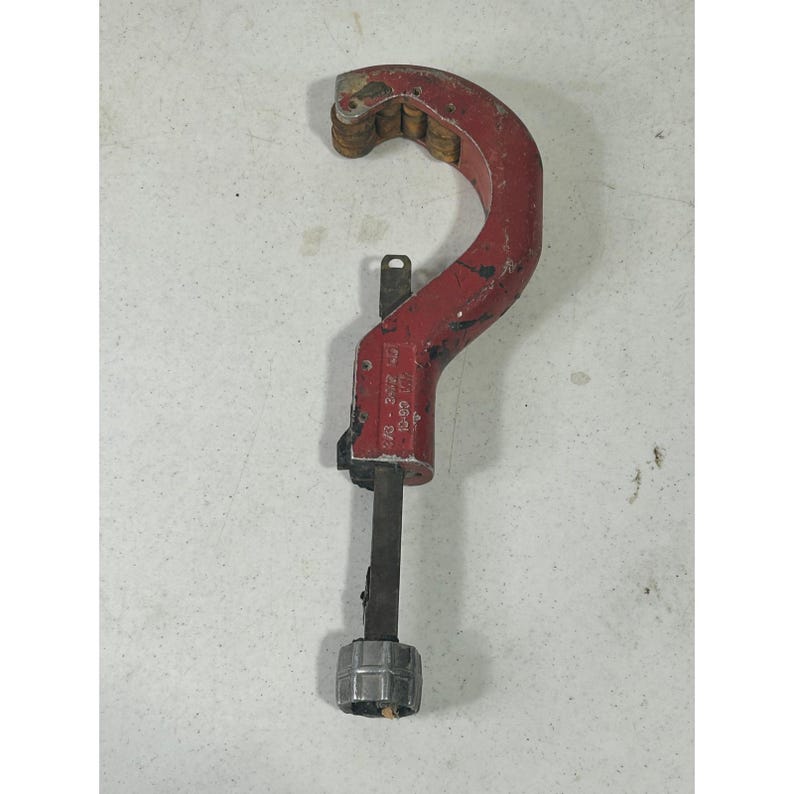 Ridgid 154 Quick-Acting Tubing Cutter 1 7/8 to 4 1/2 Inch Red Pipe Tool Vintage image 2