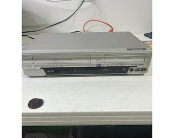 SV2000 DVD Recorder VCR Combo 4 Head Hi-Fi Stereo Silver For Parts Repair