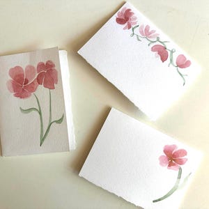 Biglietti d'auguri con fiori rosa acquerellati fatti a mano, biglietti di ringraziamento floreali dipinti a mano, biglietti di auguri botanici originali, semplici biglietti d'auguri estivi