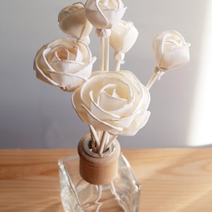 10-30pcs. Curl Rose Sola Flowers 2.5-5cm dia. with options of Mai-Nga Reeds, Rattan Reeds, or Fiber Diffuser sticks
