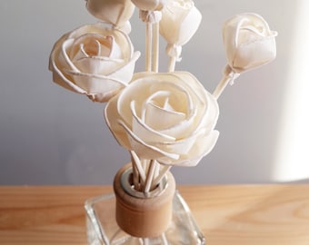10-30 st. Lockrosor nr 6 Sola-blommor 2,5-5 cm i diameter med alternativ av Mai-Nga-rör, rottingrör eller fiberdiffusorpinnar