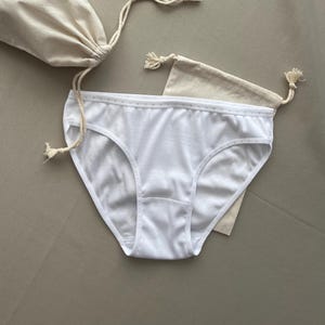 Organic Cotton Underwear, Set of Two Pcs, White Panties, Organic Underwear, Cotton Lingerie, Organic Cotton Homewear, Heart Pattern Fabric