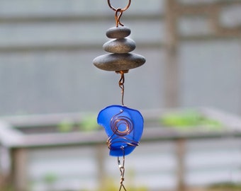 Carillon éolien apaisant pour jardin zen avec pierre de plage et verre de mer - Carillons artisanaux en laiton - Décoration d'extérieur