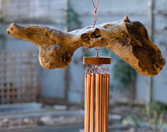 Grand carillon éolien en bois flotté - 7 carillons en cuivre véritable - décoration rustique pour extérieur et jardin côtier