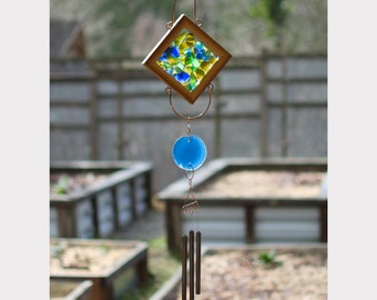 Sea Beach Glass Wind Chime - Kaleidoscope Color - Outdoor Soothing Tones - Brass Chimes