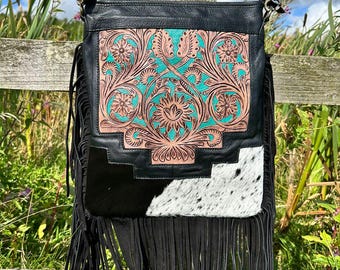 Sac à bandoulière en cuir de vachette repoussé turquoise : sac à main à franges western