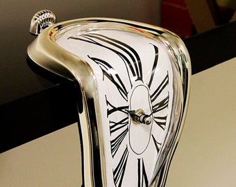 Décoration d'intérieur horloge à fusion, garde-temps inspiré de Salvador Dali, cadeau d'anniversaire unique, décoration artistique, cadeau surréaliste nouveauté, cadeau d'anniversaire