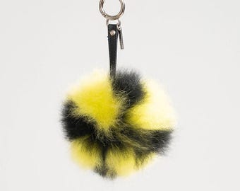 Accessoire à pompons en fourrure de baby alpaga - Porte-clés en cuir fait main
