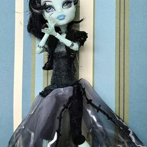 Monster High Doll Ghoul Rules Frankie Stein