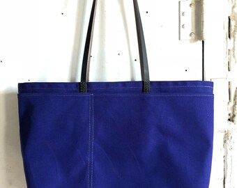 Market tote in indigo