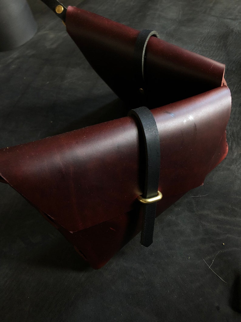 holster bag in oxblood image 3