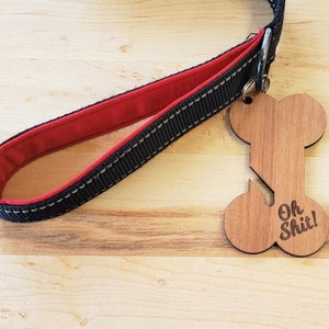 File SVG porta borsa per cacca di cane - Comodo design per l'attacco del guinzaglio - Accessorio indispensabile per i proprietari di cani