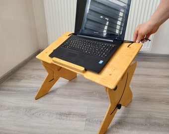 Laptop-Schreibtisch zum Arbeiten im Bett. Laptopständer mit verstellbarer Neigung.