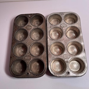 VTG Metal Ecko Starburst Ovenex N-800-B Muffin Tin Cupcake