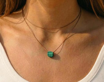 Gargantilla de malaquita cruda, gargantilla ajustable de malaquita cruda, collar de malaquita, collar impermeable, collar hecho a mano, joyería de piedras preciosas
