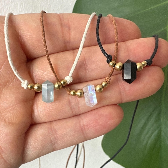 Edelstein Choker | Wähle deinen Heilstein | Verstellbare Halskette mit Messingperlen | Handgemachter Schmuck | Kristall Kette