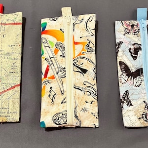Zipper Pen Pouch, Pen Holder for Notebook, Planner, Journal, Travelers Notebook, standard tablet or as a Bookmark, pen case, pencil case.