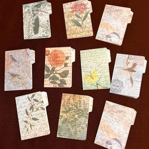 ジャーナル、ギフトなどに使える Anthology #1 ミニ ファイル フォルダー。