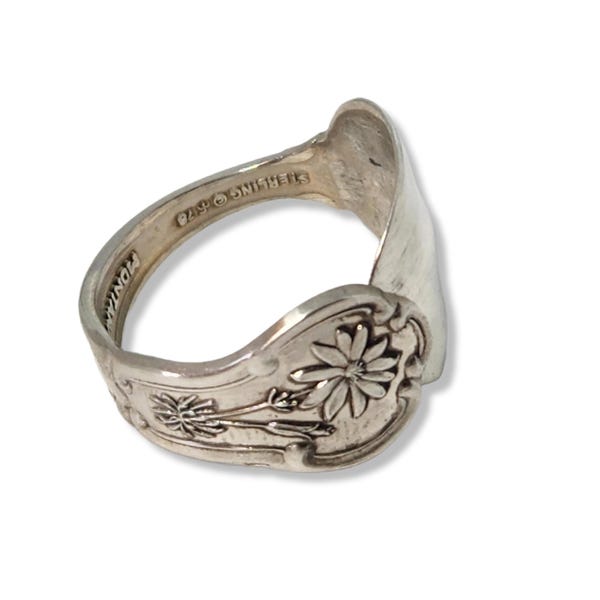 Anillo de cuchara de plata esterlina con la flor del estado de Montana Bitter Root