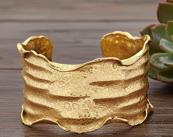 Luxury Cuffs