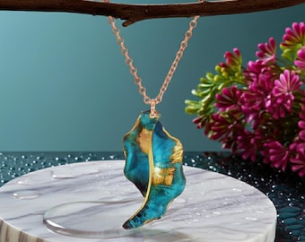 Mini Patina Leaf Pendant: Verdigris Teal Finish - Handmade Copper, Boho Style