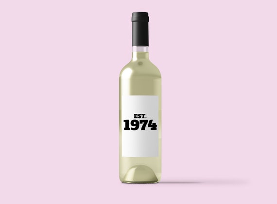 カスタム誕生日ワインボトルラベルテンプレート：設立1974年（印刷可能 