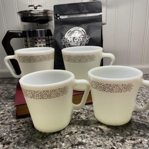 Vintage Pyrex coffee mug, Woodland Design, 1970's Pyrex, Mid Century Modern, Set of 4