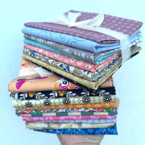 Mystery Fat Quarter Bundle, Quilting Cotton, Surprise Bundle, Fat Quarter Grab Bag