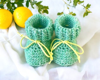 Handmade Soft Green Crochet Knit Baby Booties - Baby Shoes - Baby Socks - Pregnancy Announcement - Baby Reveal Birth - Baby Shower Gift