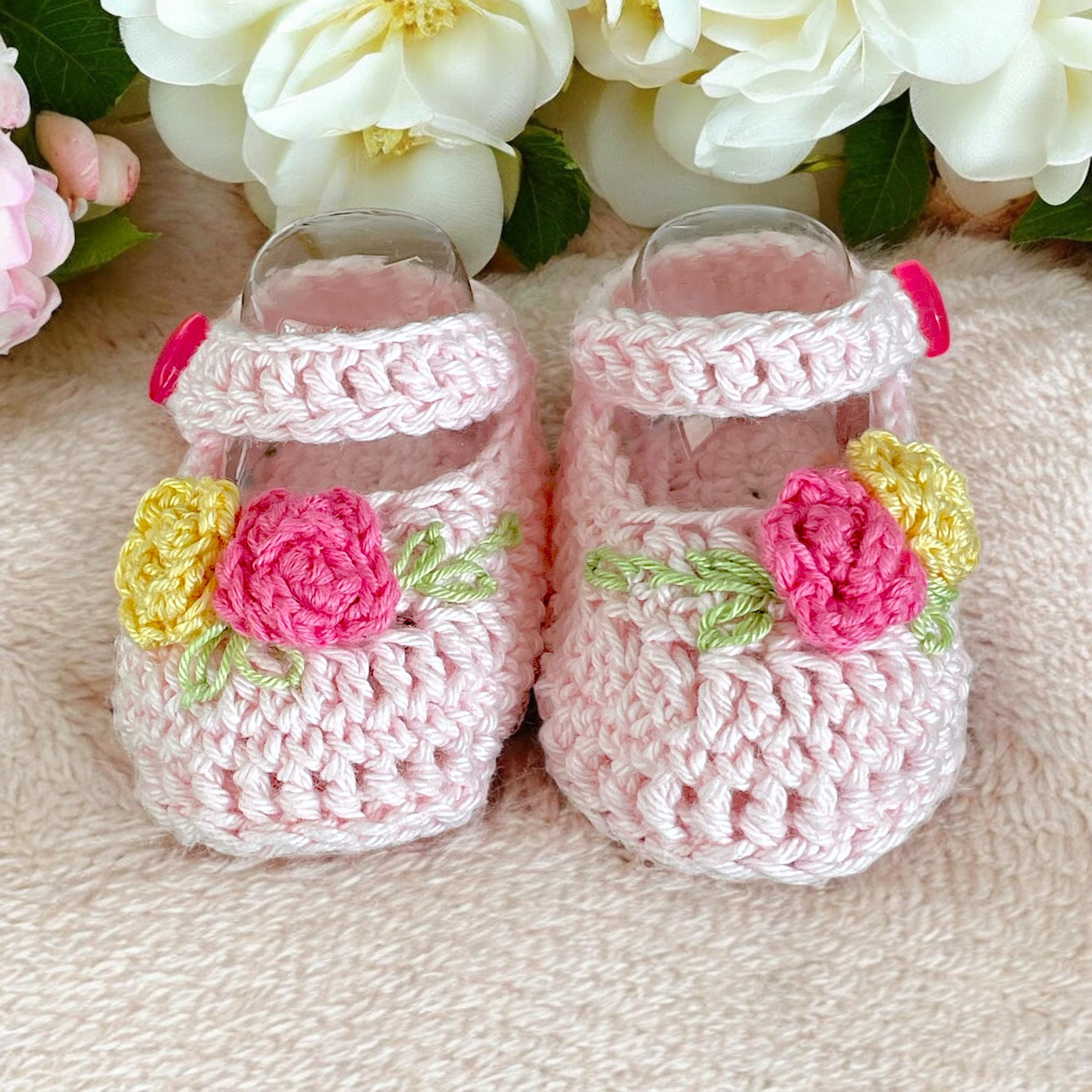 Handmade Soft Pink Crochet Baby Booties, Newborn Booties, Baby Shower Gift, Infant Shoes, Soft cotton booties