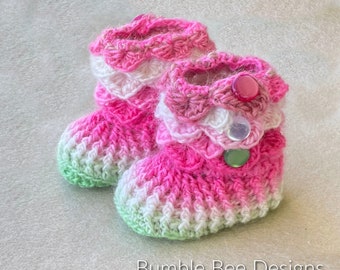 Crochet Crocodile Stitch Baby Booties, Green & pink booties, size 0-6 months, crochet booties, baby booties, merino wool, baby gift, rainbow