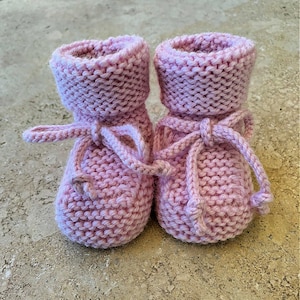 Stivaletti per bambini in maglia rosa per bambina, stivaletti per neonati, regalo per baby shower, scarpe per bambini, maglieria a mano, lana, cashmere e stivaletti di seta