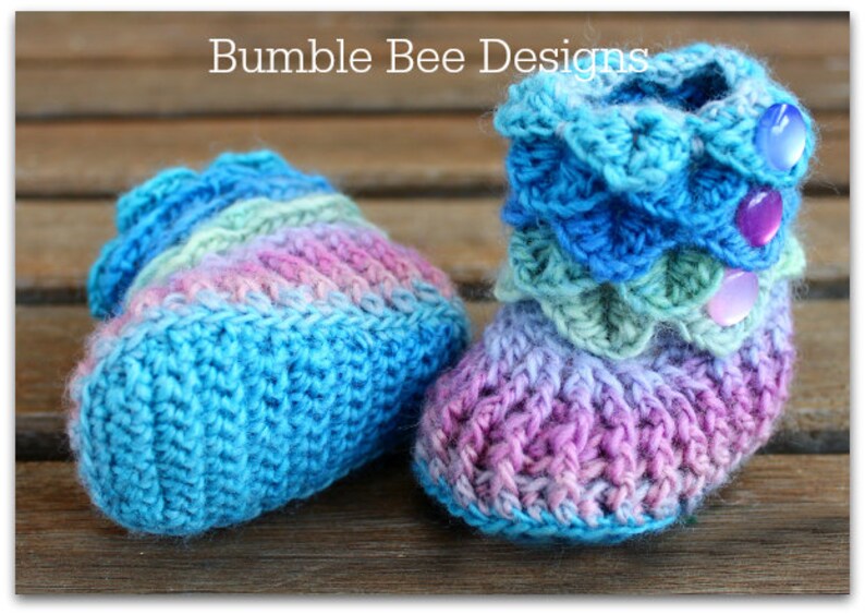 Crochet Crocodile Stitch Baby Booties mermaid colours size 0-6 months, crochet booties, baby booties, merino wool, baby gift, rainbow image 2