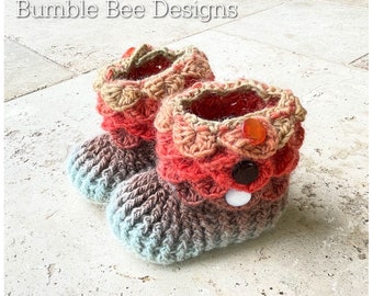 Crocodile Stitch Baby Booties That Stay On / Baby Slippers / Baby Booties /  rainbow / 6-12 mth / Crochet Booties / READY TO SHIP