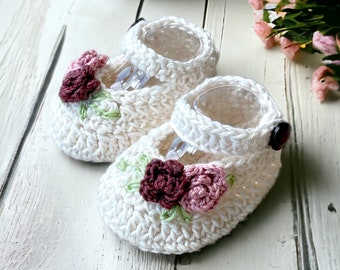 Handmade Cream Crochet Baby Booties, Newborn Booties, Baby Shower Gift, Infant Shoes, Soft cotton booties, Handmade Cream booties