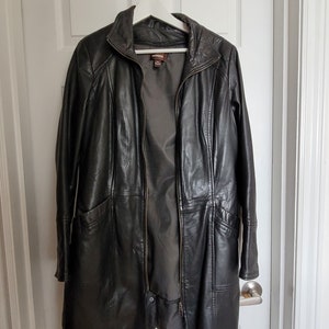Veste longue en cuir noire Danier