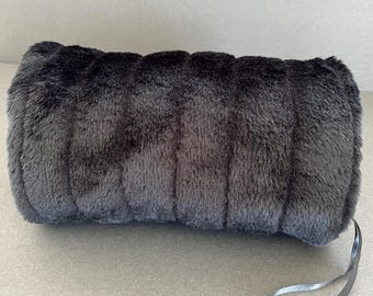 Hand muff, faux fur weddings muff, black mink Faux Fur Hand Muff, Wedding Hand Muff, Bridal Fur Muff