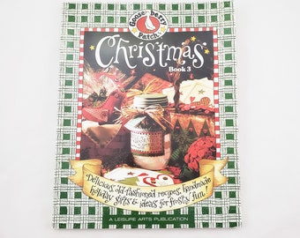 Gooseberry Patch Christmas Book 3 Leisure Arts Paperback Edition 160 Pages