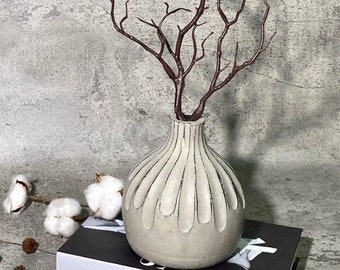 Arja Aesthetic Flower Vase Decorative Vase - Nordic Classic Style Handmade Ceramic - Antique Jar