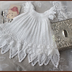 Celestial Häkeln Taufkleid Muster Häkeln Taufkleid Muster Blessing Kleid Muster Häkeln Spitze Kleidchen Neugeborenen bis 12 mos