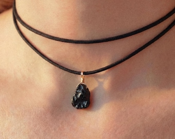 Black Tourmaline Drop Choker, Raw Tourmaline Pendant on Cotton Cord, Tourmaline Necklace, Protective Stone Gold / Silver, Tourmaline Necklace