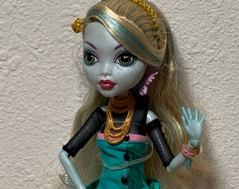 2011 Discontinued Mattel Monster High School's Out Lagoona Blue Doll