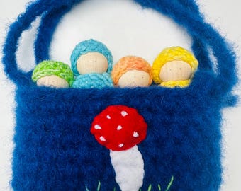 Wood Peg Dolls in  Pouch: Waldorf Toy Set