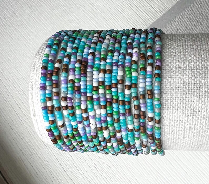 Santa Fe Style Bracelet Seed Bead Collection Stretch Elastic Design Stackable Jewelry Pieces Bohemian Accessory Set Colorful Glass Beads Handmade Wrist Band Native Inspired Pattern Southwestern Fashion Essential Layering Piece Boho Style