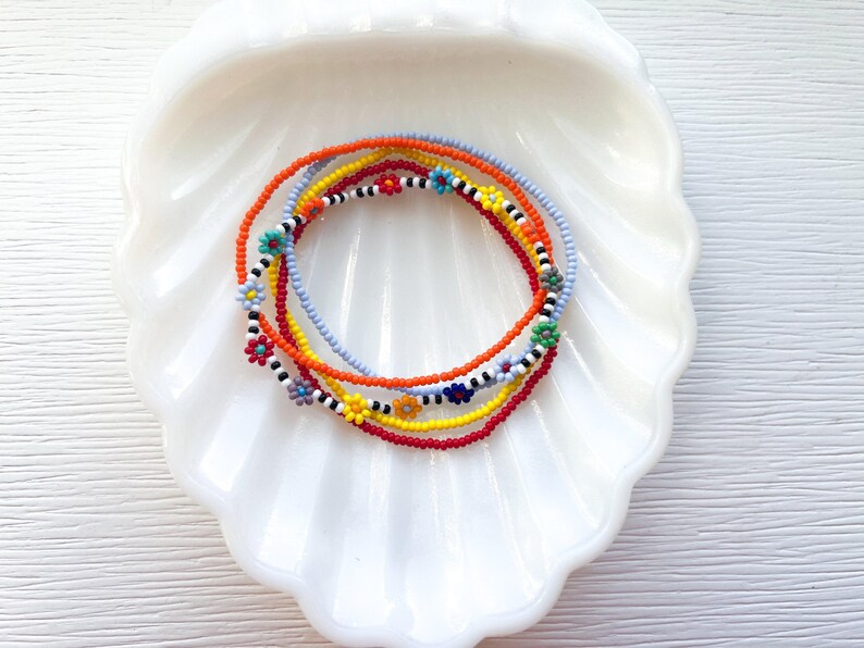 Teen Gift Bracelet Seed Bead Jewelry Colorful Daisy Design Friendship Symbol Stackable Accessory Collection Summer Beach Style Bohemian Fashion Trend Elastic Stretch Band Glass Bead Construction Handmade Wrist Jewelry Multiple Sizes