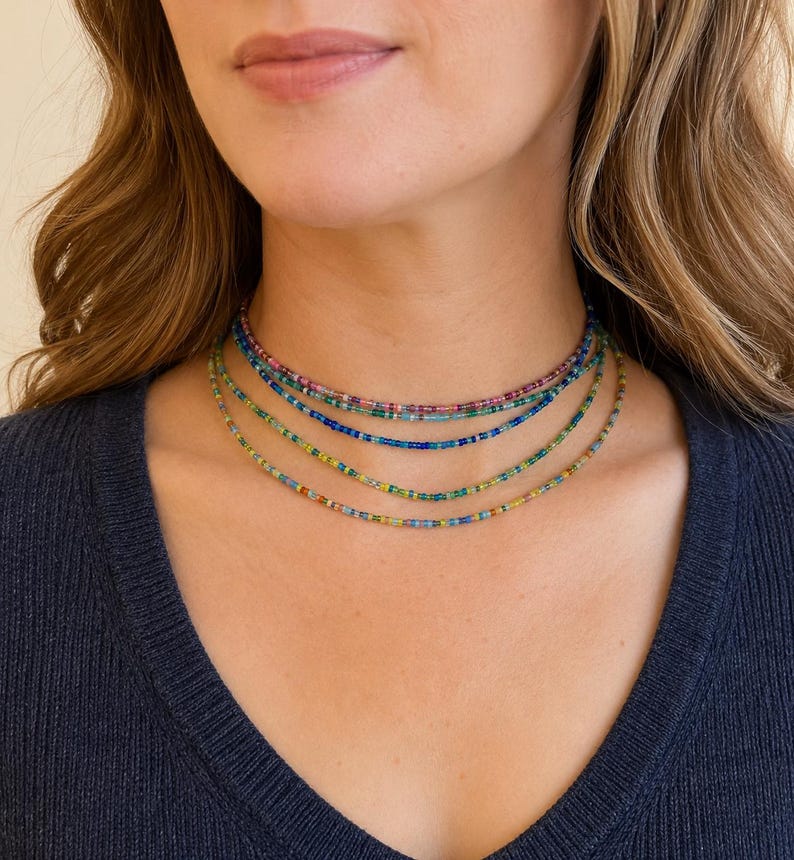 Collar de cuentas de semillas, joyería de vidrio diminuto, accesorio de cuentas delicadas, hilo de alambre delicado, estilo bohemio minimalista, cadena de capas, longitud ajustable imagen 7
