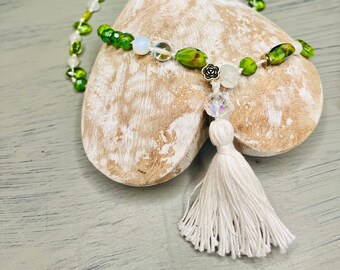 Heart Chakra Balancing Mala Bead Necklace - Green & White